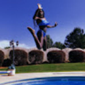 Meet your Posher, Nia